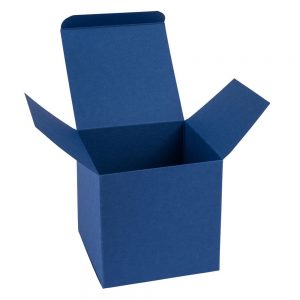 Donkerblauw vierkant doosje